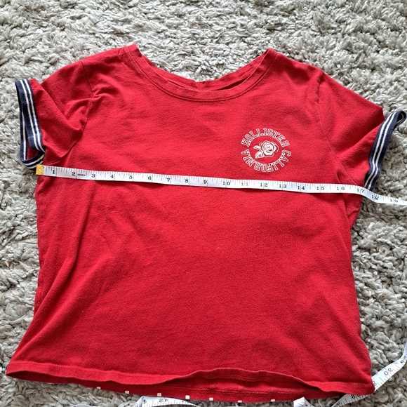 Hollister | red preppy cropped women's t shirt - Picture 7 of 11